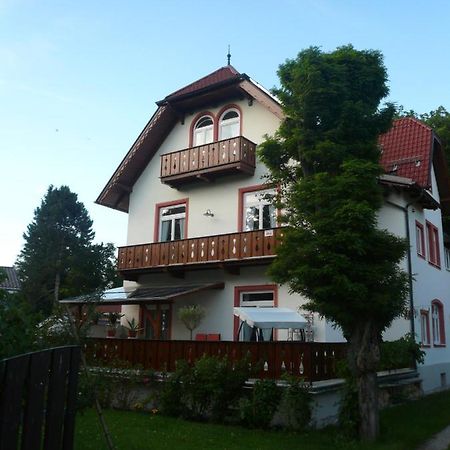Apartments Alte Villa Гармиш-Партенкирхен Экстерьер фото