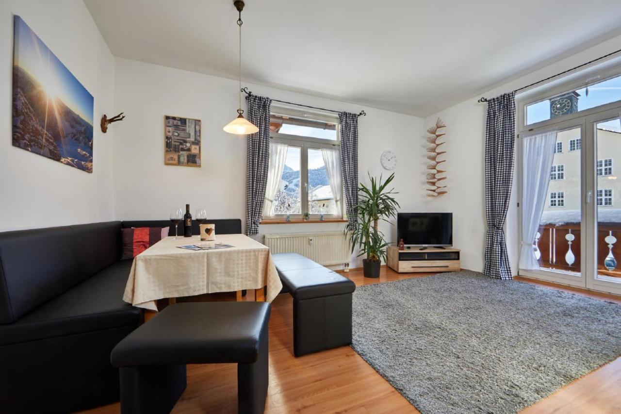 Apartments Alte Villa Гармиш-Партенкирхен Экстерьер фото