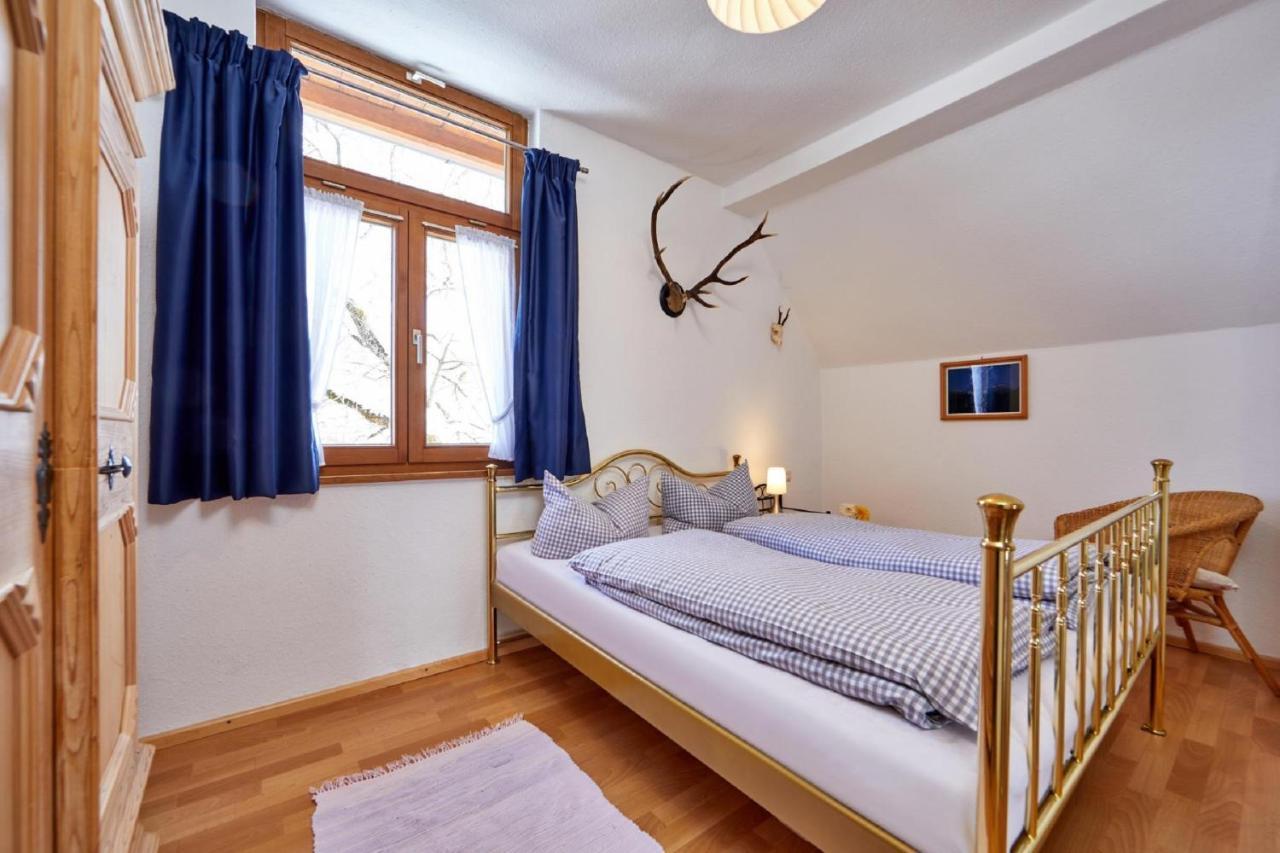 Apartments Alte Villa Гармиш-Партенкирхен Экстерьер фото