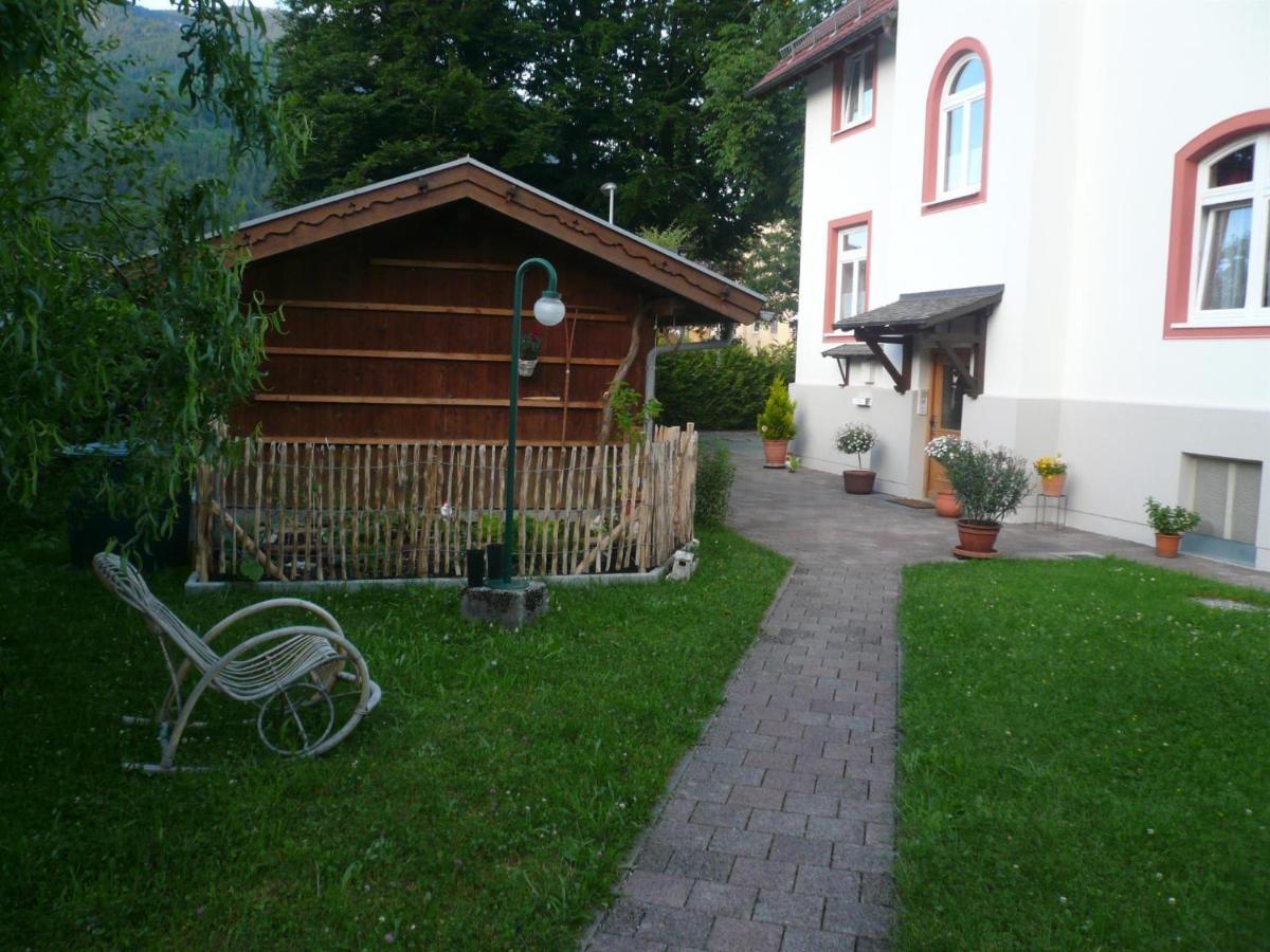 Apartments Alte Villa Гармиш-Партенкирхен Экстерьер фото